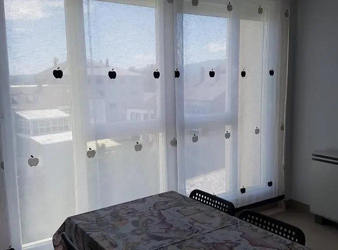 A Torre アパート サリア